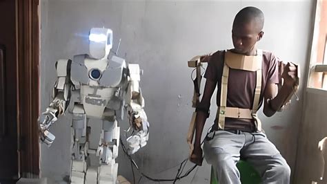 china crea un robot para que todos lo adoren